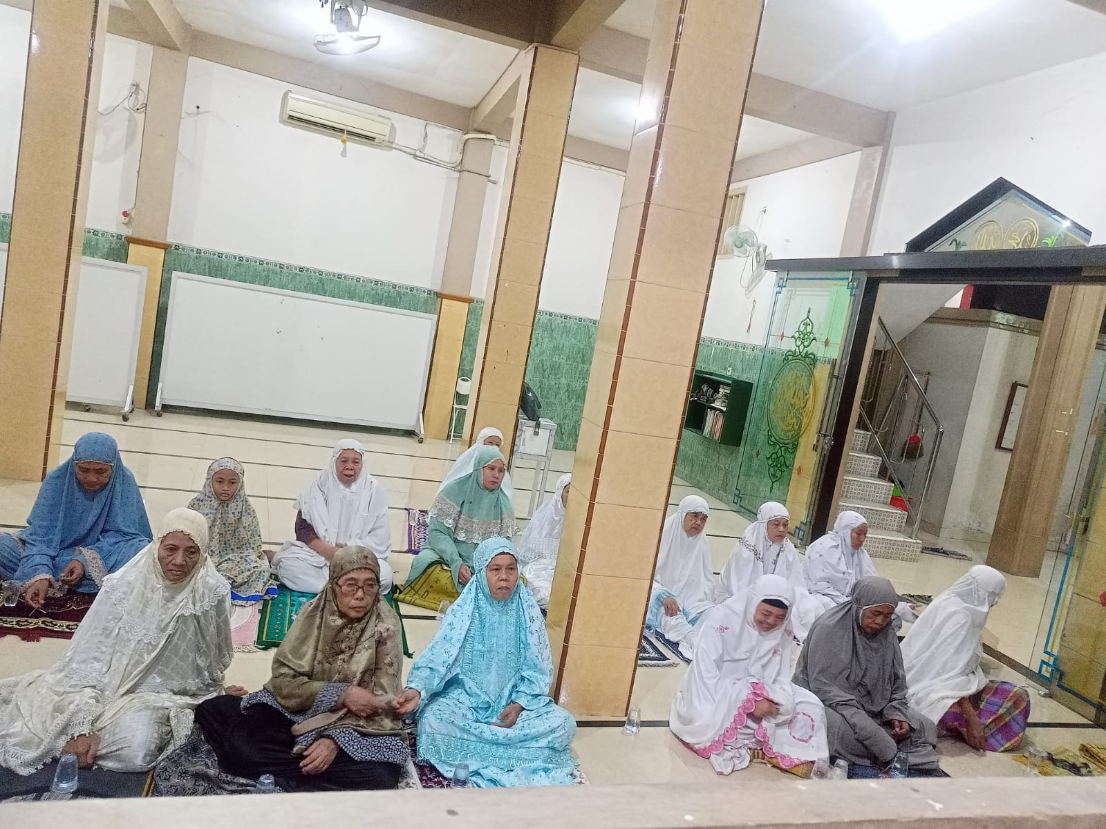 Galeri Kuliah Subuh Rutin Masjid Al Muhajirin Angkat Tema Menjaga Kesehatan Jiwa dan Raga